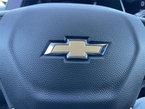 Used 2025 Chevrolet Trax LT w/ LT Convenience Package image 30