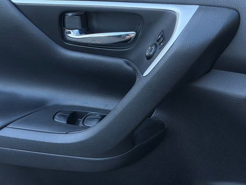 Used 2017 Nissan Altima 2.5 SV FWD image 20