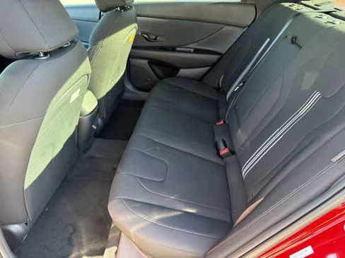 New 2026 Hyundai Elantra SEL Sport FWD image 17