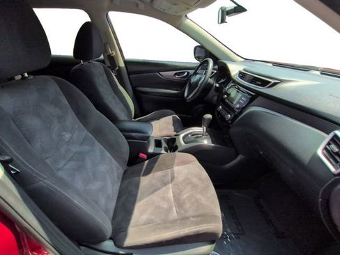 Used 2015 Nissan Rogue SV AWD/4WD image 23