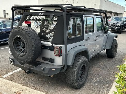 Used 2013 Jeep Wrangler Unlimited Sport AWD/4WD image 3
