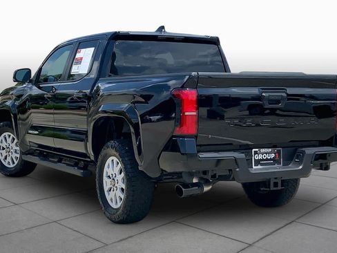 Used 2024 Toyota Tacoma SR5 RWD image 12