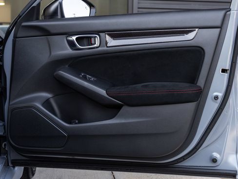 Used 2023 Honda Civic Type R image 45