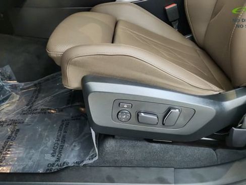Used 2025 BMW X3 xDrive30i w/ Premium Package AWD/4WD image 35