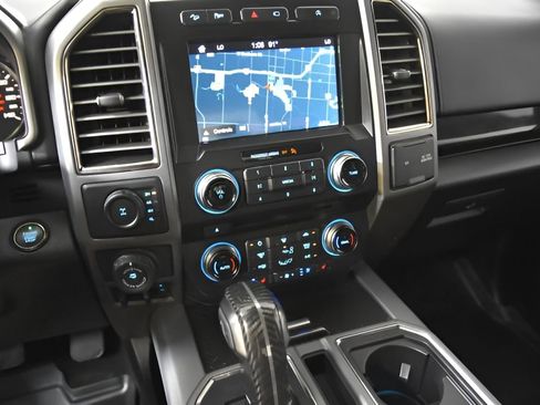 Used 2018 Ford F150 Raptor w/ Equipment Group 802A Luxury AWD/4WD image 27