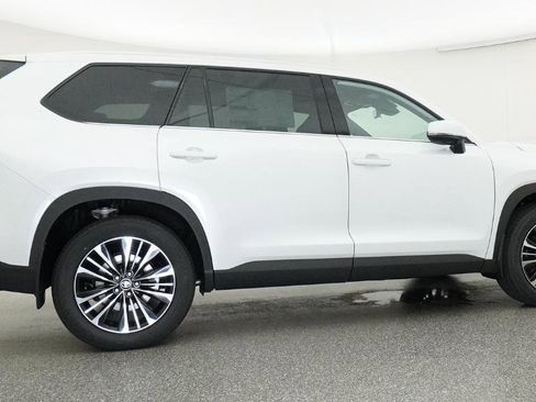 New 2026 Toyota Grand Highlander AWD Hybrid image 26