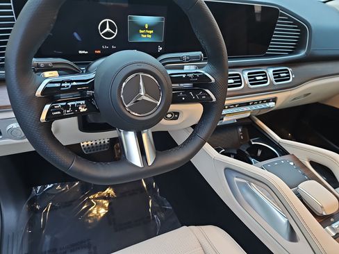 New 2026 Mercedes-Benz GLS 450 4MATIC image 18