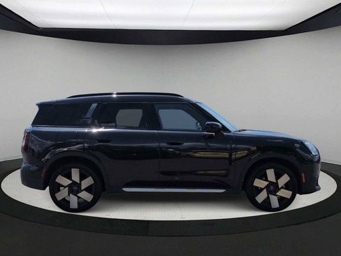 Certified 2025 MINI Cooper Countryman S w/ Comfort Package Max AWD/4WD image 9