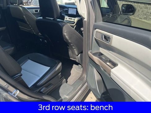 Used 2023 Ford Explorer XLT w/ Equipment Group 202A AWD/4WD image 37