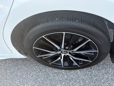 Used 2024 Toyota Camry SE image 26