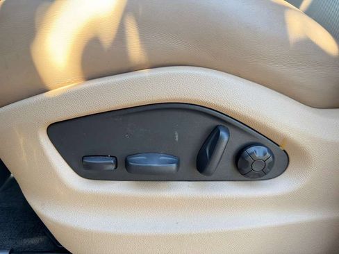 Certified 2023 Porsche Cayenne Platinum Edition AWD/4WD image 7