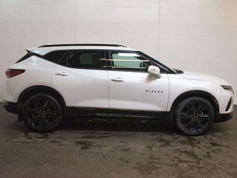 Used 2021 Chevrolet Blazer RS w/ Enhanced Convenience Package image 3