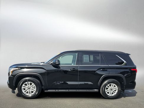 Used 2023 Toyota Sequoia SR5 w/ SR5 Premium Package AWD/4WD image 64