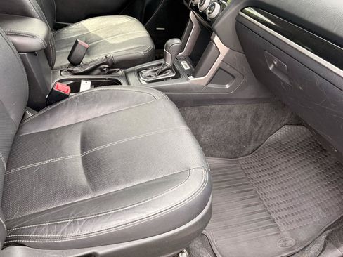 Used 2017 Subaru Forester 2.5i Touring AWD/4WD image 23