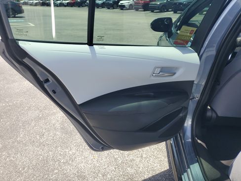 Used 2025 Toyota Corolla SE FWD image 14