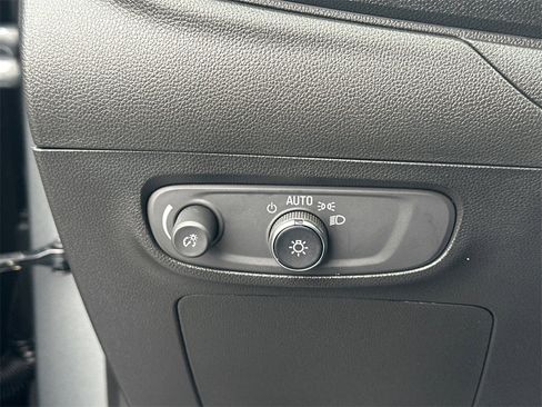 Used 2024 Buick Encore GX Preferred image 31