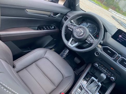 New 2025 MAZDA CX-5 Signature image 27