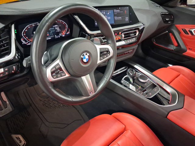 Used 2020 BMW Z4 sDrive30i w/ M Sport Package RWD image 28