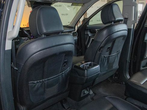 Used 2025 Kia Telluride S AWD/4WD image 10