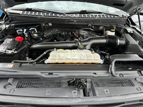 Used 2024 Ford Expedition Max XLT image 25