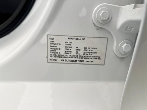 Used 2021 Tesla Model Y Long Range AWD/4WD image 20