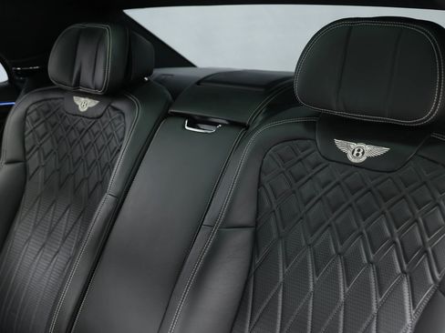 Used 2020 Bentley Flying Spur W12 image 64