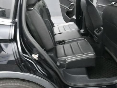 Used 2020 Volkswagen Tiguan SEL Premium R-Line w/ 3rd Row Seat Package AWD/4WD image 17