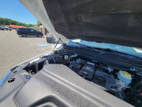Used 2023 RAM 3500 Tradesman w/ Chrome Appearance Group AWD/4WD image 24
