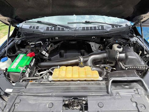 Used 2019 Ford F150 XLT w/ Equipment Group 302A Luxury AWD/4WD image 11