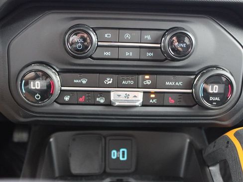 Used 2024 Ford Bronco Badlands AWD/4WD image 46