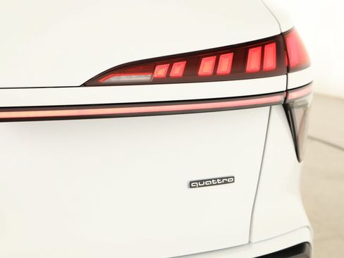 New 2026 Audi Q3 quattro 2.0T AWD/4WD image 31