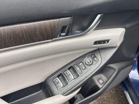 Used 2018 Honda Accord EX-L image 19