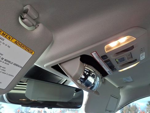 Certified 2021 Toyota Highlander Limited image 27