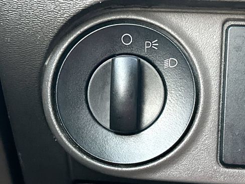 Used 2010 Ford Focus S FWD image 15