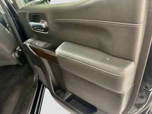 Used 2020 GMC Sierra 1500 Elevation w/ Elevation Value Package RWD image 29