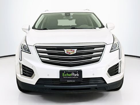 Used 2017 Cadillac XT5 Luxury w/ Driver Awareness Package image 2