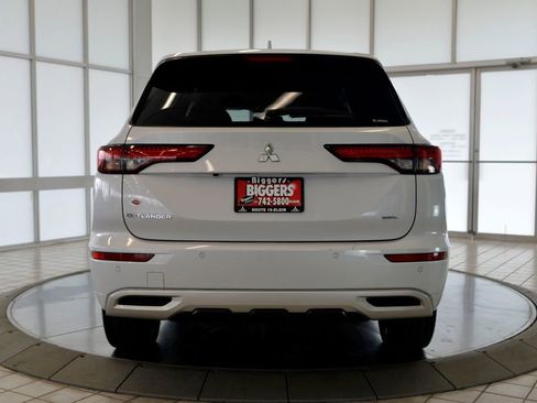 Used 2023 Mitsubishi Outlander SEL AWD/4WD image 7