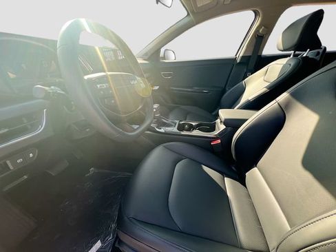 New 2026 Kia K4 EX FWD image 21