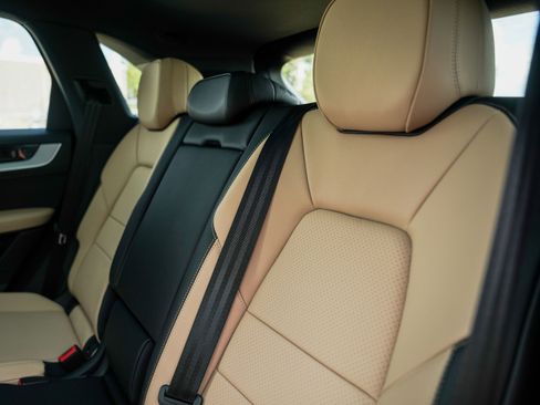 New 2026 Porsche Cayenne E-Hybrid image 29