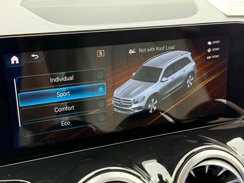 Certified 2022 Mercedes-Benz GLB 250 4MATIC image 6