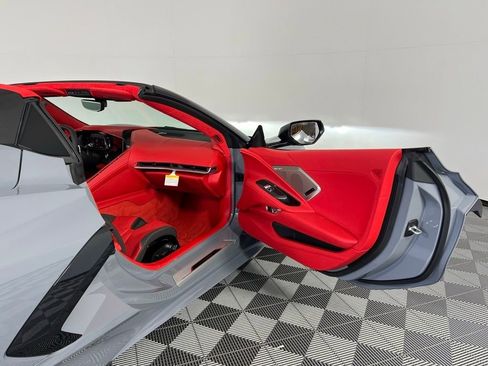 New 2025 Chevrolet Corvette Stingray Premium Conv w/ Z51 Performance Package image 37