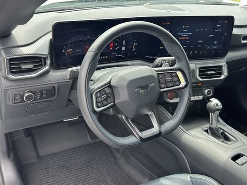 Used 2025 Ford Mustang GT Premium RWD image 22