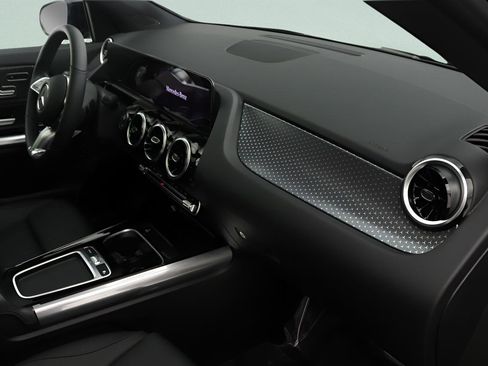 Certified 2026 Mercedes-Benz GLA 250 image 22