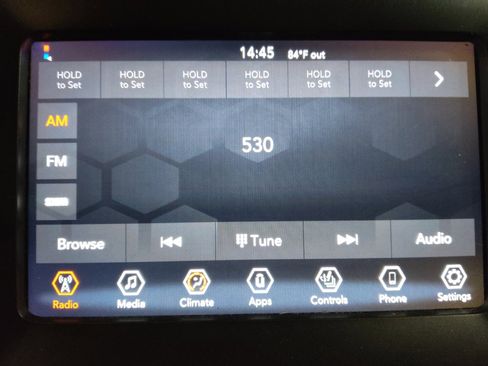 Used 2019 Jeep Cherokee Latitude w/ Cold Weather Group AWD/4WD image 25