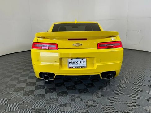 Used 2015 Chevrolet Camaro SS RWD image 6