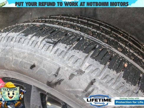 Used 2023 Chevrolet Traverse Premier w/ Redline Edition image 8