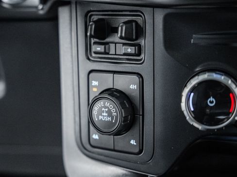 Used 2023 Ford F150 Platinum w/ Max Trailer Tow Package image 34