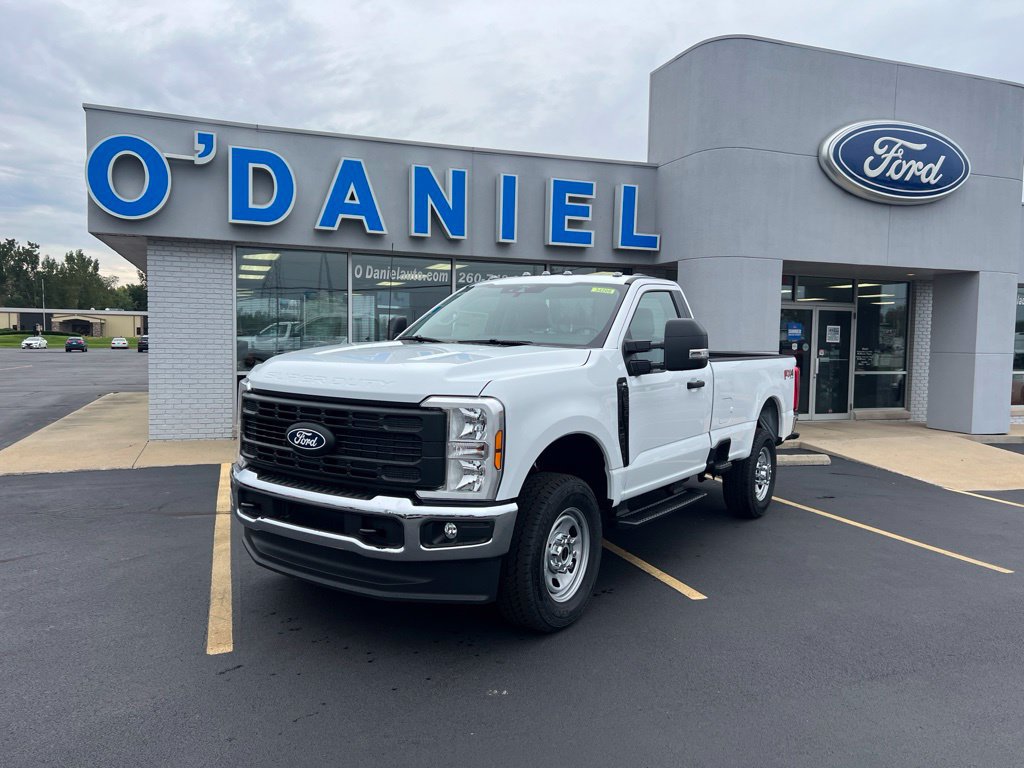 New 2027 Ford F350 XL w/ FX4 Off-Road Package AWD/4WD 360° Tour