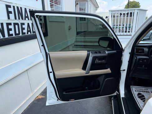Used 2019 Toyota 4Runner SR5 RWD image 7