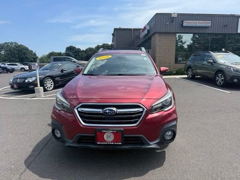 Used 2019 Subaru Outback 2.5i Limited AWD/4WD image 2